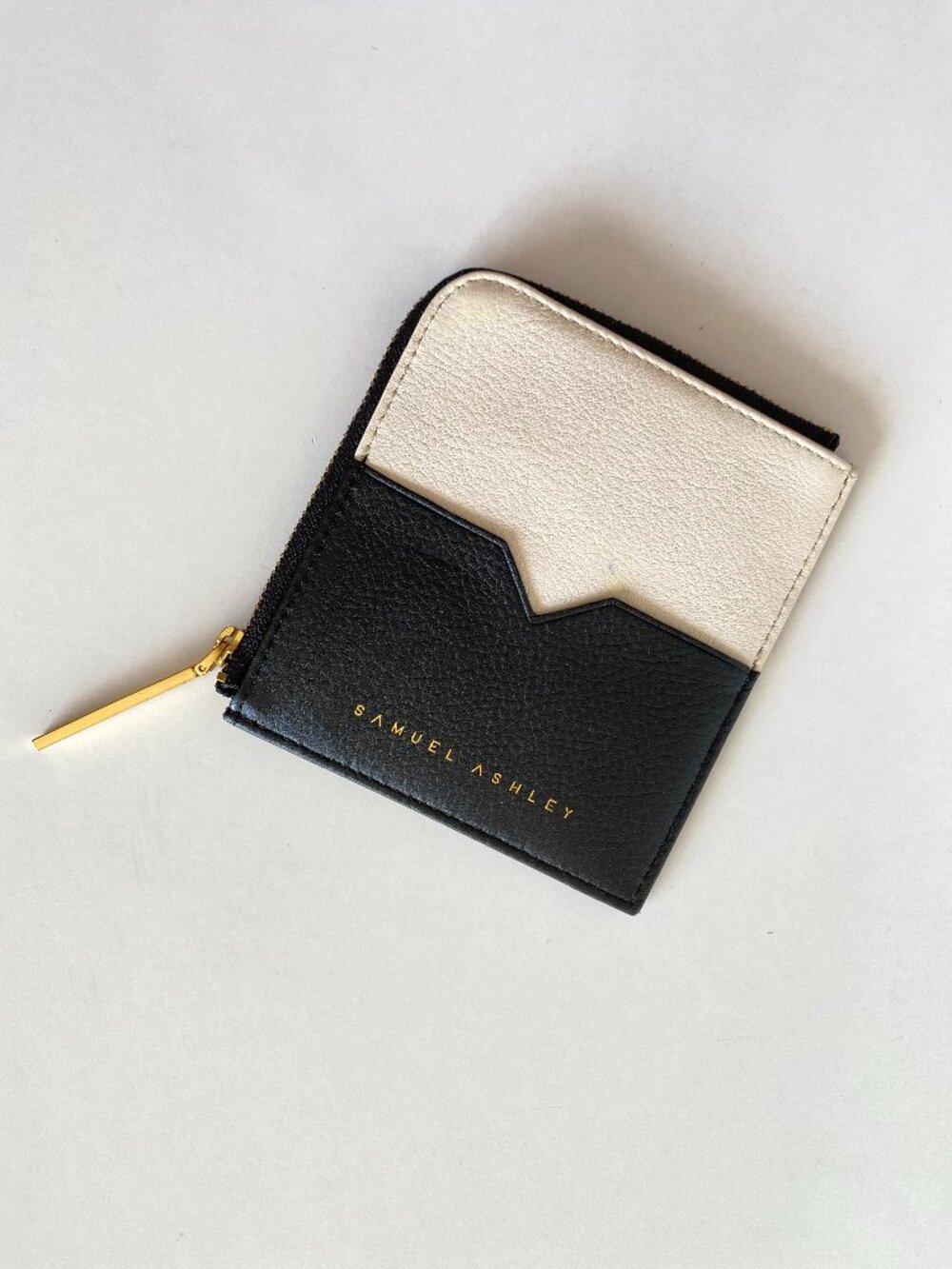 Samuel Ashley Colorblocked Leather Card Holder Key Ring
